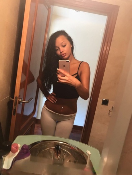 Bülbül Çevresinde VIP Model Ekaterina ile Özel Randevu